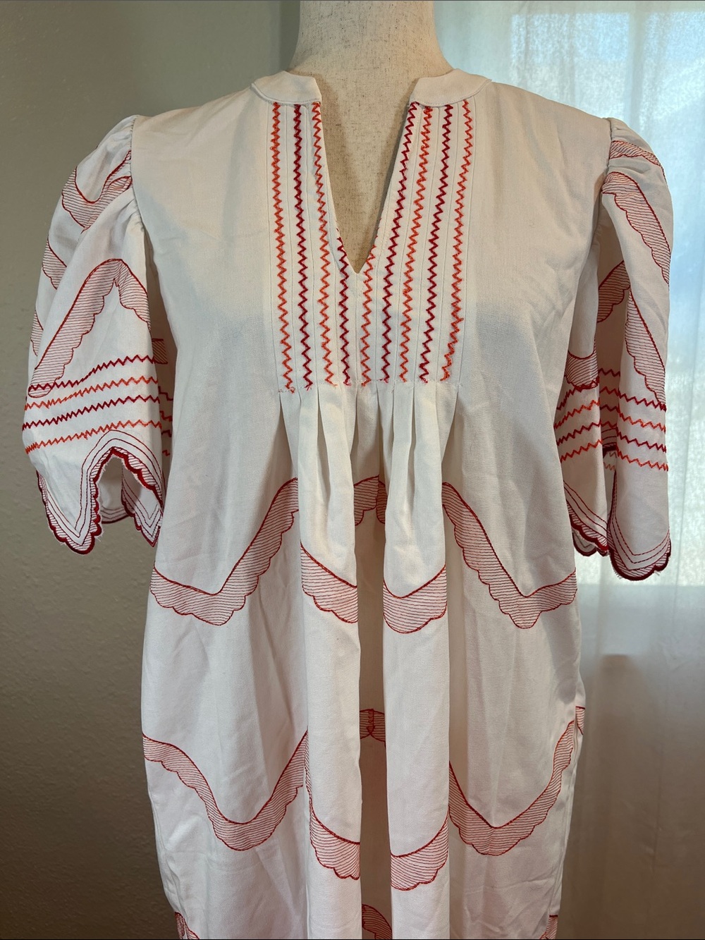 Hyacinth House White Midi Dress with Red Embroidered Detail. Size S. NWOT - Picture 5 of 10